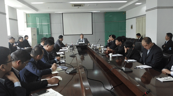 西瑪電機(jī)凝聚力量，統(tǒng)一思想，堅(jiān)定信念，振奮精神。